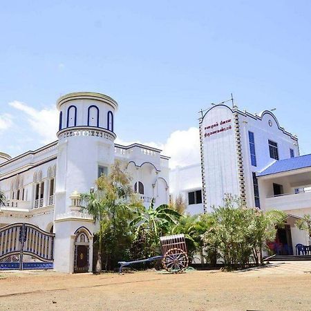 Meena Mahal Cottage Карайкуди Экстерьер фото