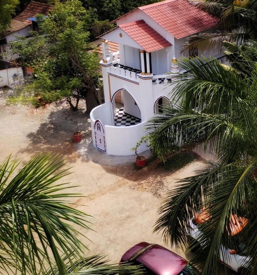Meena Mahal Cottage Карайкуди Экстерьер фото